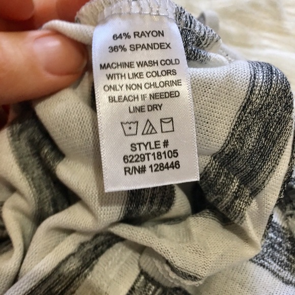 NWT d.n.a couture ruffle sleeve shirt - Picture 2 of 7